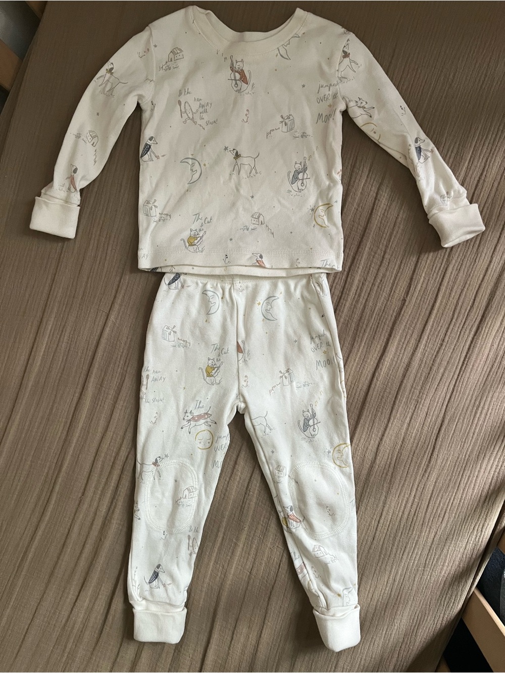 Pehr- Cream Kids Pajama Set with Moon & Animal Prints